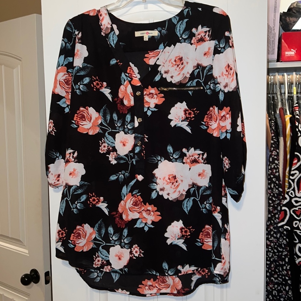 Black/floral print blouse